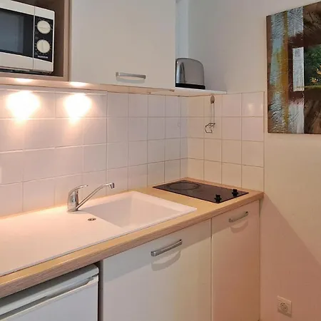 Awesome In With Kitchen Lägenhet *